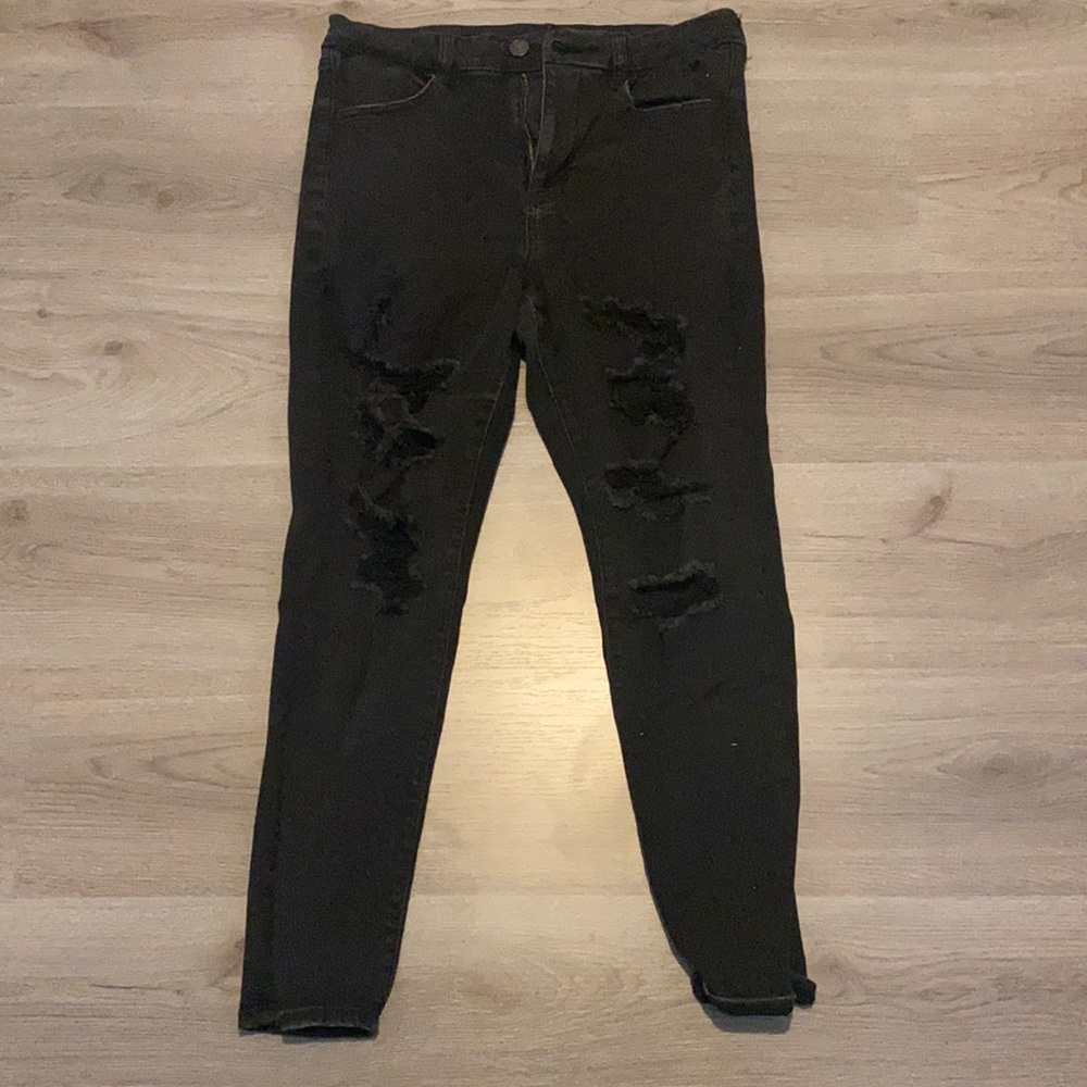 AMERICAN EAGLE  CURVY HIGH RISE JEGGING!!